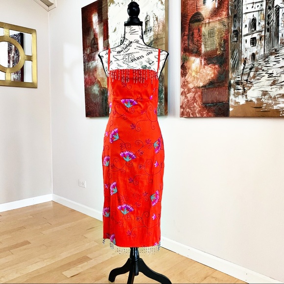 Karen Millen Floral Embroidered Pencil Dress - Picture 2 of 8